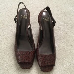 Alex Marie Size 8 Brown Pumps. Great for work.